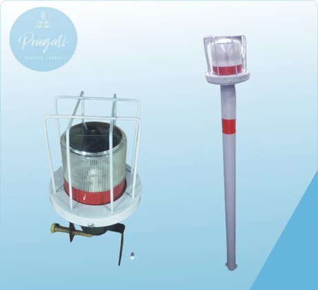 Solar Delineator Flasher road Safety